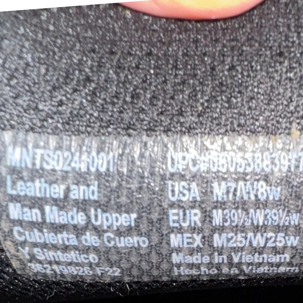 Tredsafe Slip-Resistant Black Shoes Size 7 Men Size 8 Women Casual‎ Workwear